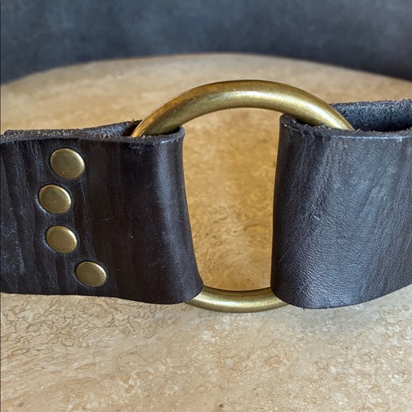 GAP Leather Belt, Dark Brown, big brass ring & hardware, leather keeper. S - Picture 8 of 17